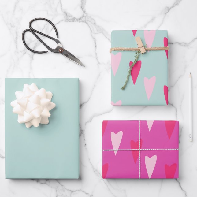 Feuille De Papier Cadeau Motif de Coeurs et Coeurs Rose (Recto)