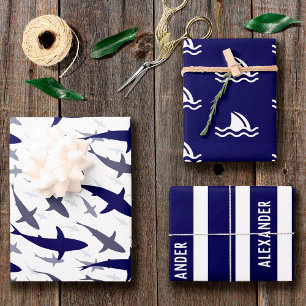 Feuille De Papier Cadeau Motif de requin bleu et blanc avec nom Boy