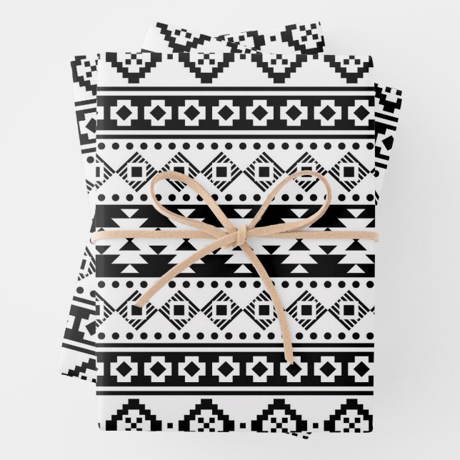 Feuille De Papier Cadeau Motif moderne Bohême Aztec (En situation)