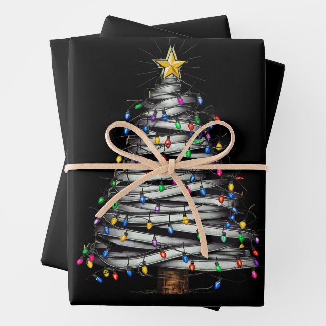 Feuille De Papier Cadeau Noël Arbre clair (En situation)