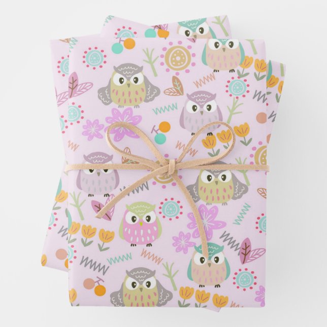 Feuille De Papier Cadeau Owl Pastel Pink (En situation)