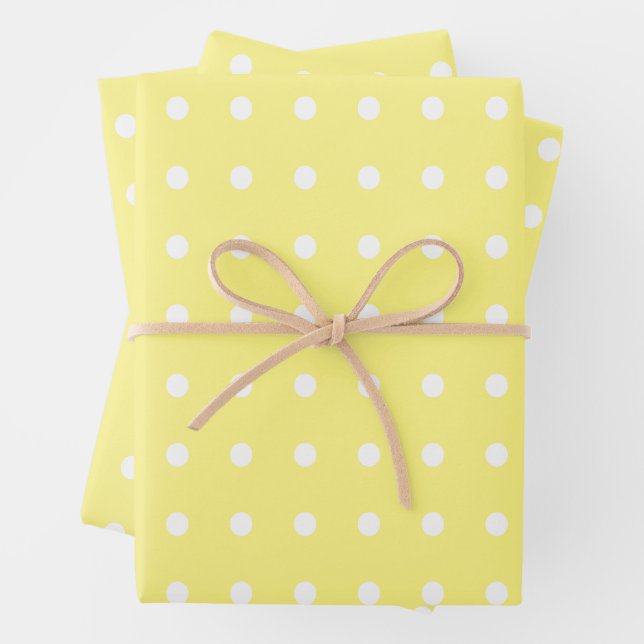 Feuille De Papier Cadeau Pois jaunes et blancs (En situation)