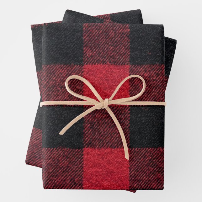 Feuille De Papier Cadeau Red and Black Buffalo Plaid Christmas (En situation)