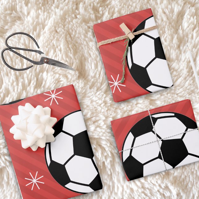 Feuille De Papier Cadeau Red Soccer Noël Festive Stried Ball & Snow (Créateur téléchargé)