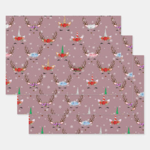 Feuille De Papier Cadeau Reindeer de Noël et licornes en rose