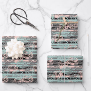 Feuille De Papier Cadeau Roses Pastel Peintes Aléatoires Rayures