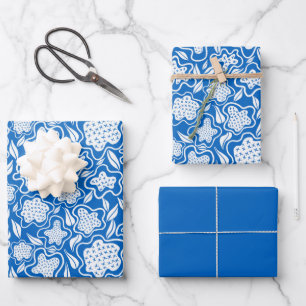 Feuille De Papier Cadeau Royal Blue and White Cross Stitch Floral