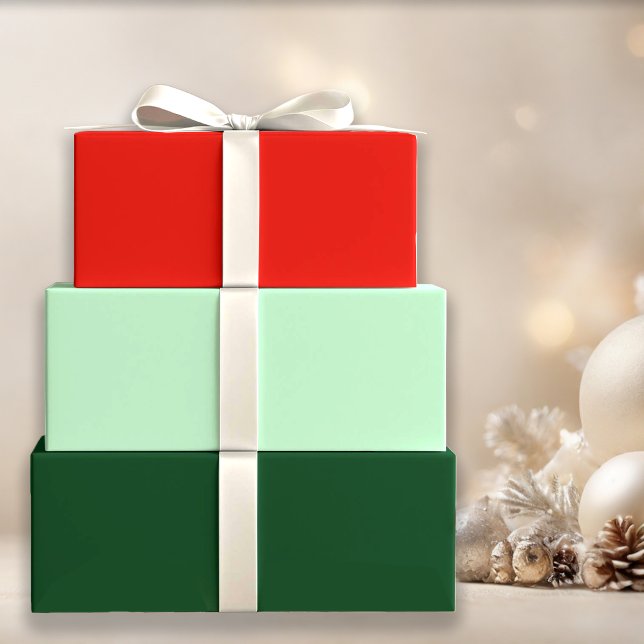 Feuille De Papier Cadeau Solides hiver À feuillage persistant et rouges cre (Créateur téléchargé)