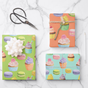 Feuille De Papier Cadeau Sucres cupcakes motifs et macarons