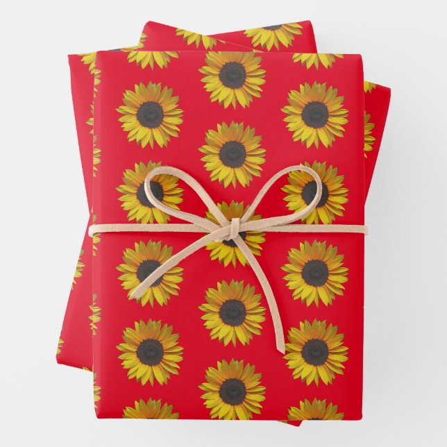Feuille De Papier Cadeau Tournesol Floral Modèle Sur Rouge (En situation)