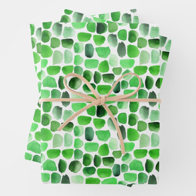 Feuille De Papier Cadeau Trucs de pinceau vert (En situation)