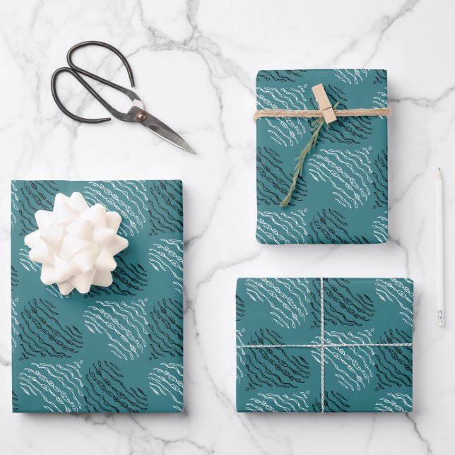 Feuille De Papier Cadeau Turquoise aux Coeurs Noir et Blanc (Recto)