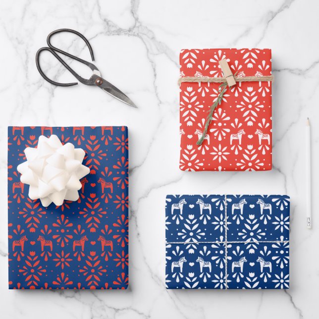 Feuille De Papier Cadeau Vacances Cheval Scandinave Rouge et Bleu (Recto)
