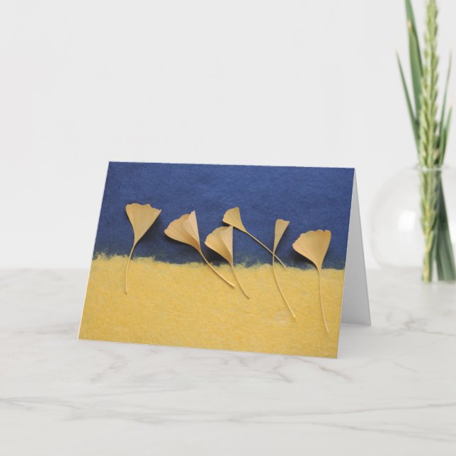feuilles de ginkgo sur carte de voeux en papier fa (Devant)