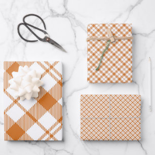 Feuilles de papier à envelopper orange et blanc