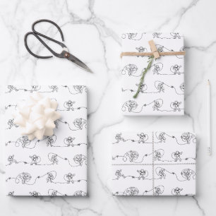 Feuilles de papier enveloppant par astronaute