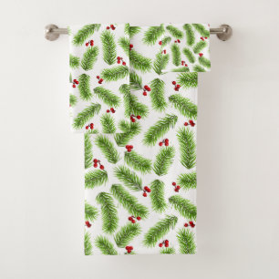 Feuilles de pin de Noël et baies en blanc