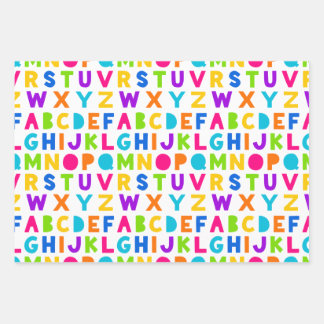 Feuilles d'enveloppement d'Alphabet arc-en-ciel mi