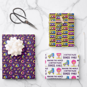 Feuilles papier d'enveloppement d'anniversaire des