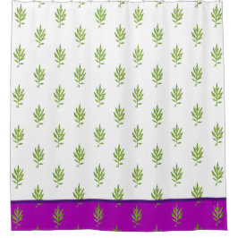Feuilles sauvages sur un rideau de douche