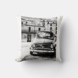 Fiat 500 in Italien, klassisches Kissenfahrzeug, K Kissen