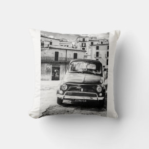 Fiat 500 in Italien, klassisches Kissenfahrzeug, K Kissen