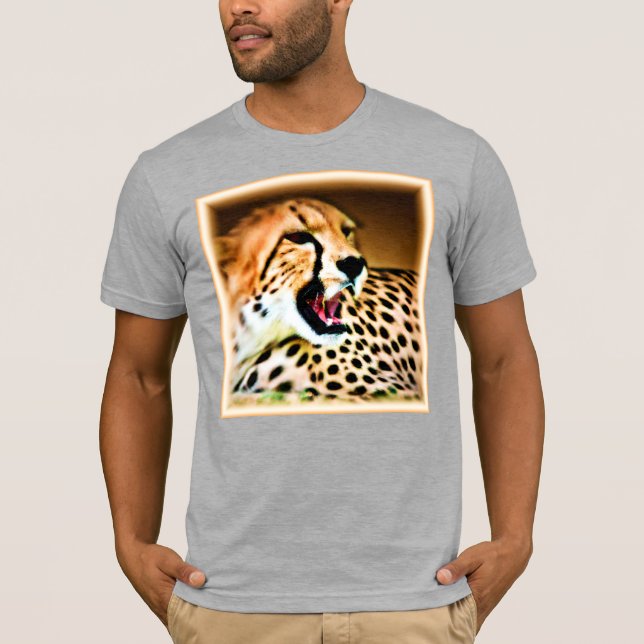 "Fierce and Fiery Cheetah Design". Jetzt kaufen T-Shirt (Vorderseite)