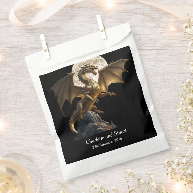 Fierce Dragon Rearing Geschenktütchen (Ausgeschnitten)