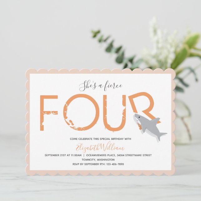 Fierce Four Orange Shark Animal 4ème Invitation (Debout devant)