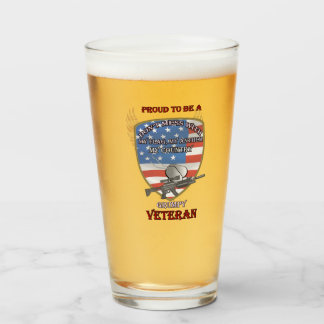 Fière d'être un verre à bière de vétéran grincheux