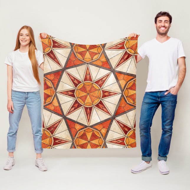 Fiery Red and Orange Starburst - Geometric Mosaic Fleecedecke (Beispiel)