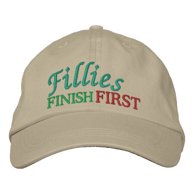 Filish Finish FIRST - Pferderennen durch SRF Bestickte Baseballkappe (Vorderseite)