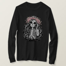 Fille aux crânes de sucre gothique avec T-Shirt Cr