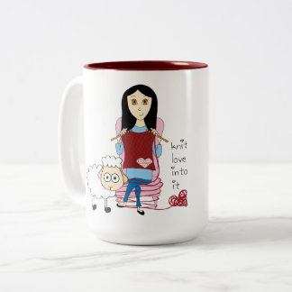 Fille de tricot et tasse de moutons