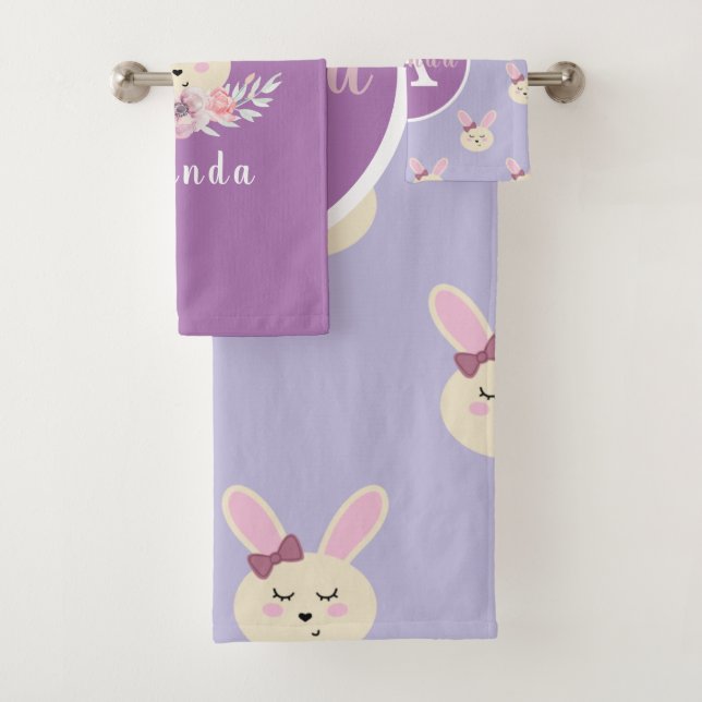 Filles mignonne lapin mauve Motif Monogramme lapin (En situation)