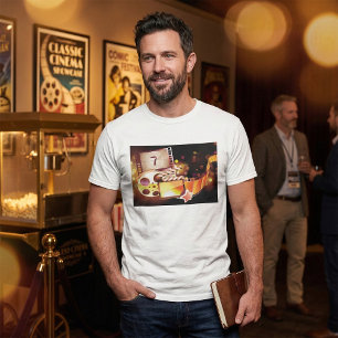 Filmrolle und Klappe im Kinostil T-Shirt