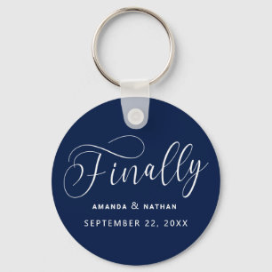 Finally Minimalist Wedding Save the Date Schlüsselanhänger