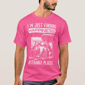 Finding Trash Garbage Diving Dumpster Di T-Shirt