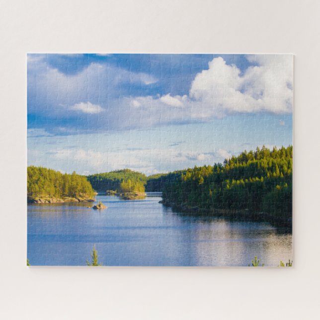 Finnischer See im Sommer (Horizontal)