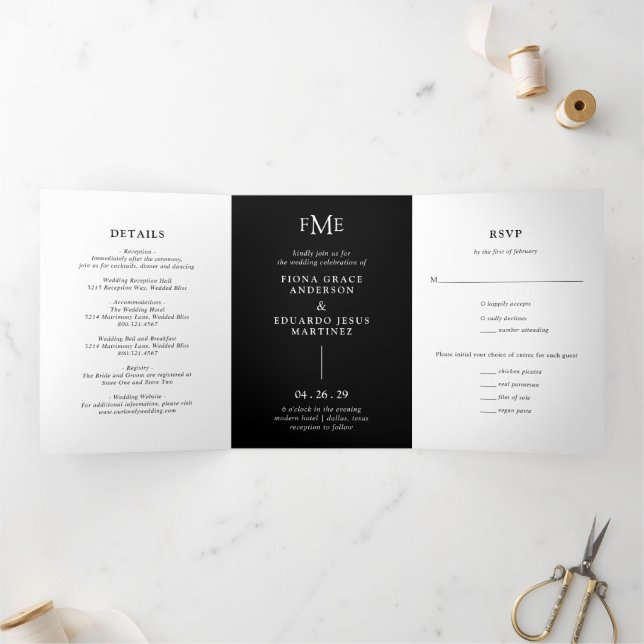 Fiona Black Bold Monogram Modern Wedding Dreifach Gefaltete Einladung (Innenseite)