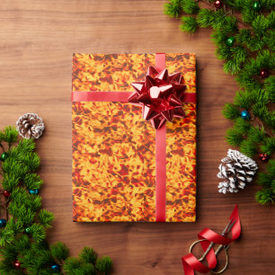 Fired Up – Kühne Flammen-Textur Geschenkpapier