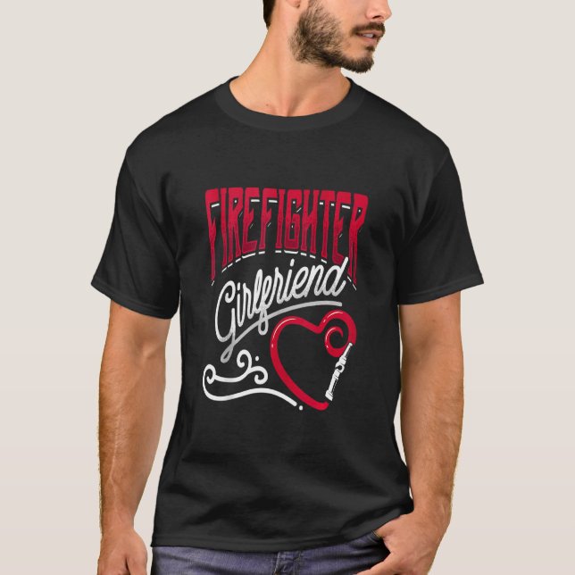 Firefighter Girlfriend Thin Red Line Wasserschlauc T-Shirt (Vorderseite)