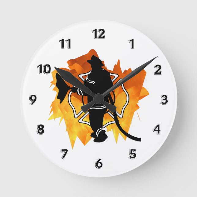 Firefighter In Flames Runde Wanduhr (Vorderseite)