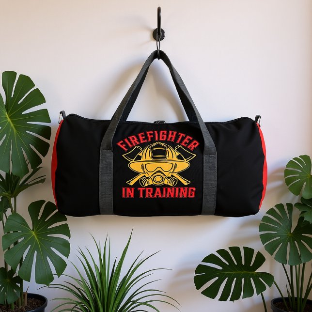 Firefighter In Training Helmet Mask Duffle Bag (Von Creator hochgeladen)