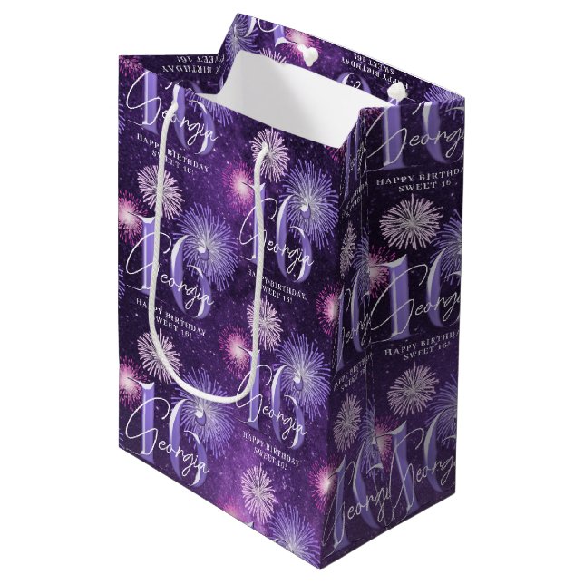 Fireworks Sweet 16 Lila ID984 Mittlere Geschenktüte (Vorderseite Schrägansicht)
