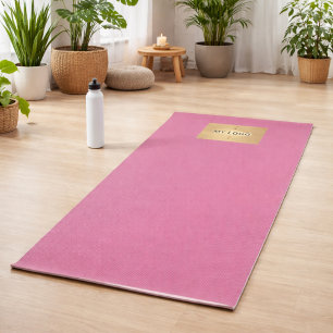 Firmenlogo Geschäft Studio in Dunkelrosa Yogamatte