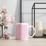 Firmenlogo | Modernes Berufliches Rosa Kaffeetasse<br><div class="desc">Eine elegante,  maßgeschneiderte Vorlage für den Business Paper Becher in modernem minimalistischem Stil,  die sich leicht mit Ihrem Firmenlogo und Firmenlogo oder info aktualisieren lässt. Wenn Sie Hilfe bei der Personalisierung dieses Produktes benötigen,  kontaktieren Sie mich bitte über den Meldungsknopf und ich helfe Ihnen gerne.</div>