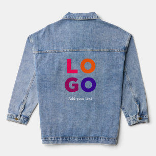 Firmenlogo und Text Jeansjacke