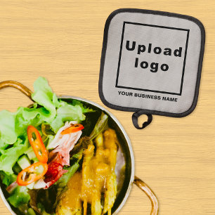 Firmenname und Logo auf dem Inhaber von grauem Pot Topflappen