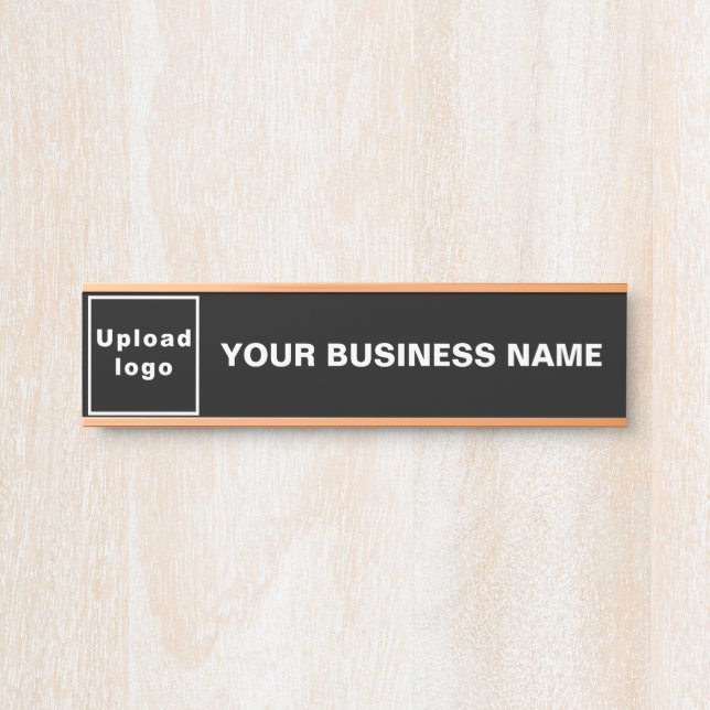 Firmenname und Logo auf dem Schild "Black Hanging  (Vorderseite )
